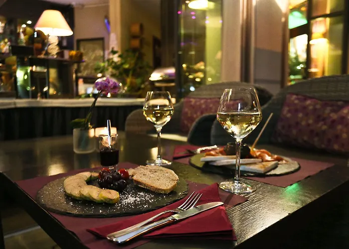 La Place Boutique Antibes