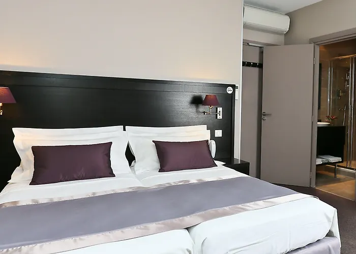 La Place Boutique 3* אנטיב