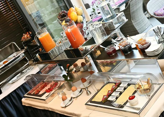 La Place Boutique 3* אנטיב