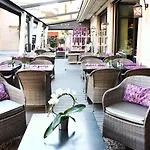 La Place Boutique