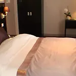 La Place Boutique أنتيب