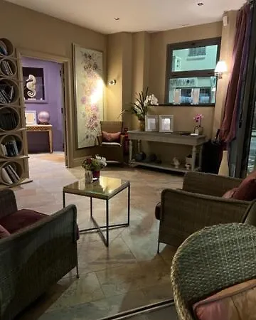 La Place Boutique 昂蒂布