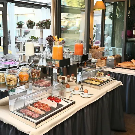 La Place Hotel