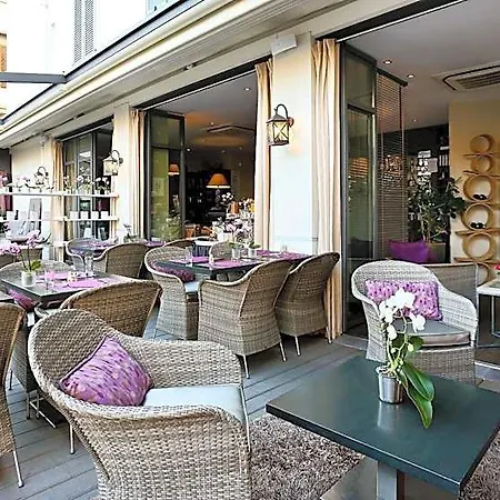 La Place Boutique 3*