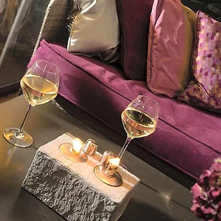 La Place Boutique Otel Antibes