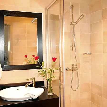 فندق La Place Boutique 3*