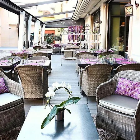 La Place Boutique Hotel Antibes