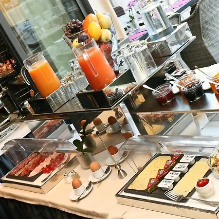 La Place Boutique 3* 昂蒂布