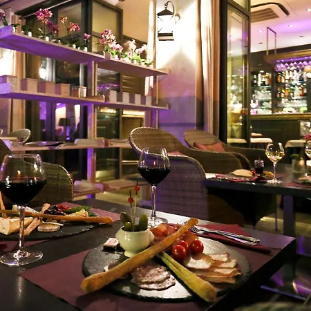酒店 La Place Boutique 昂蒂布
