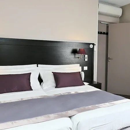 La Place Boutique 3* Antibes