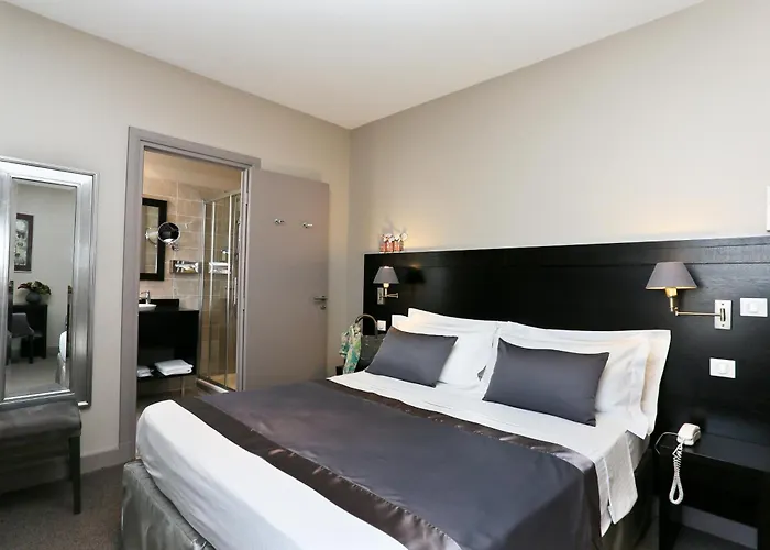 Hotel La Place Antibes