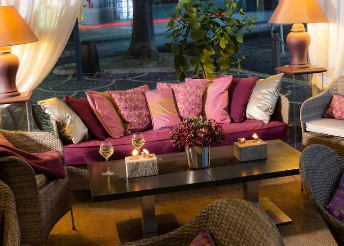 Hotel La Place Boutique 3*