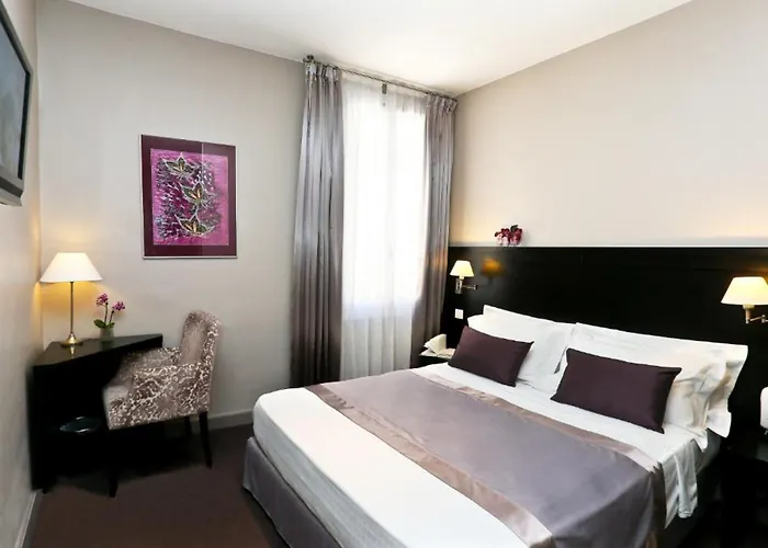 La Place Boutique 3* Αντίμπ